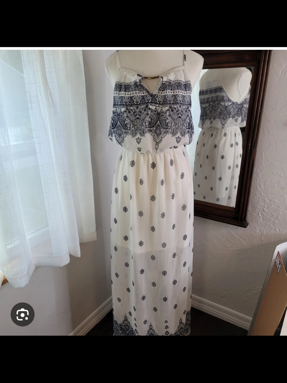 Rue21 White and Navy Printed Maxi Dress